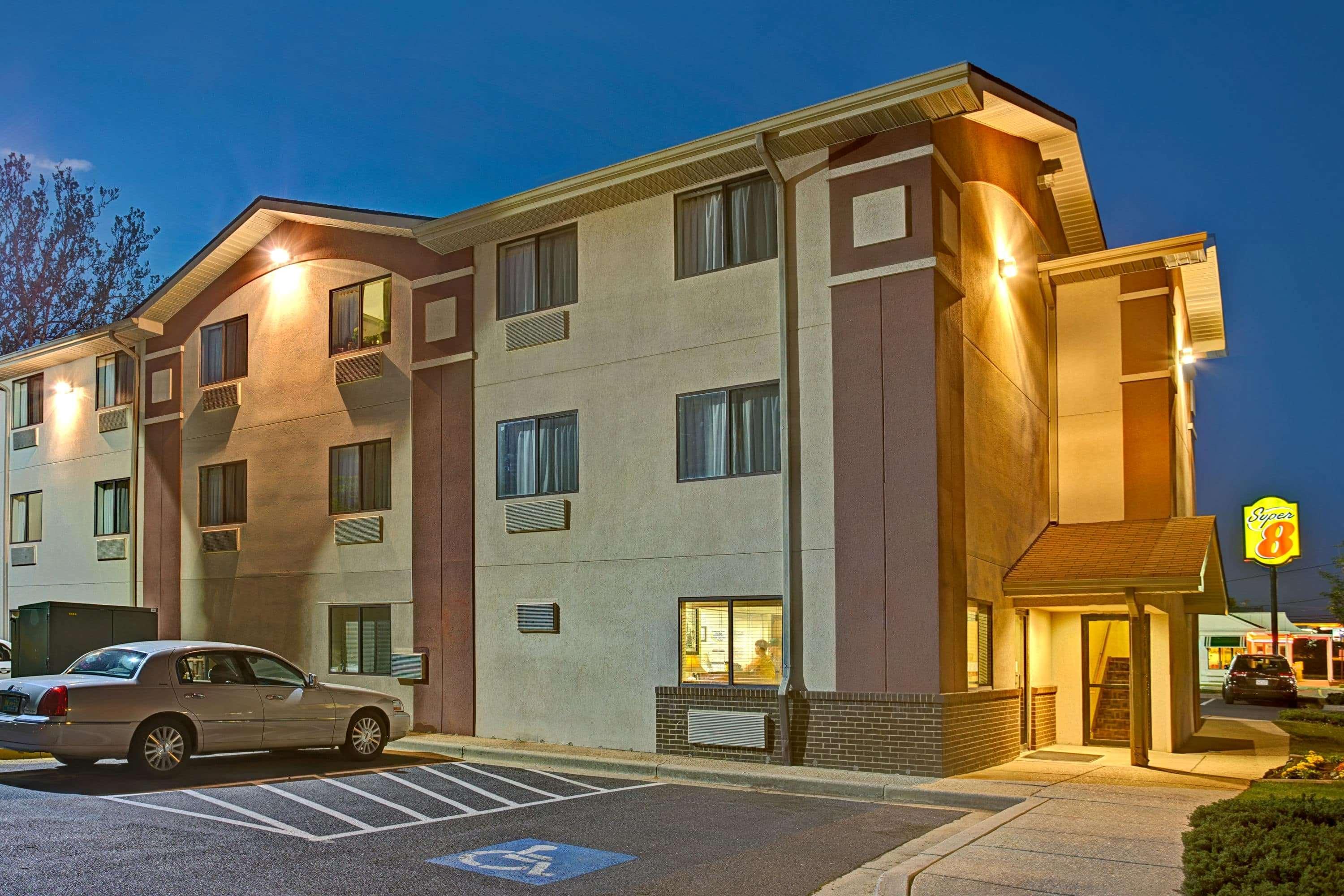 Super 8 By Wyndham College Park Wash Dc Area Hotel Exterior photo